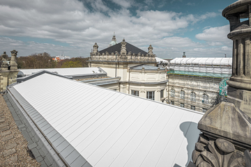 Blick über das Dach des Landesmuseums Hannover