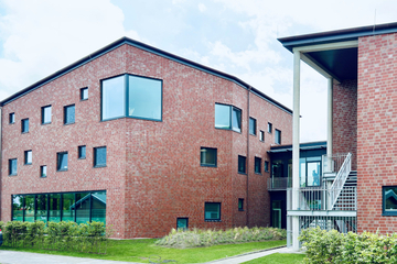 Außenansicht des neuen Therapiezentrums